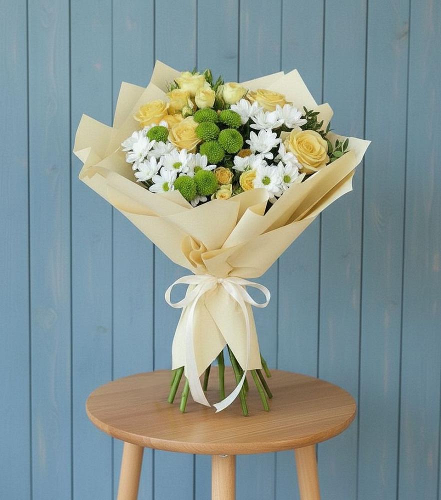 Букет цветов из: Хризантемы и Розы в Сенгилее