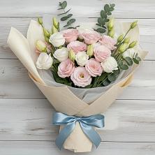 Букет цветов из:  Лизиантусы в Сенгилее