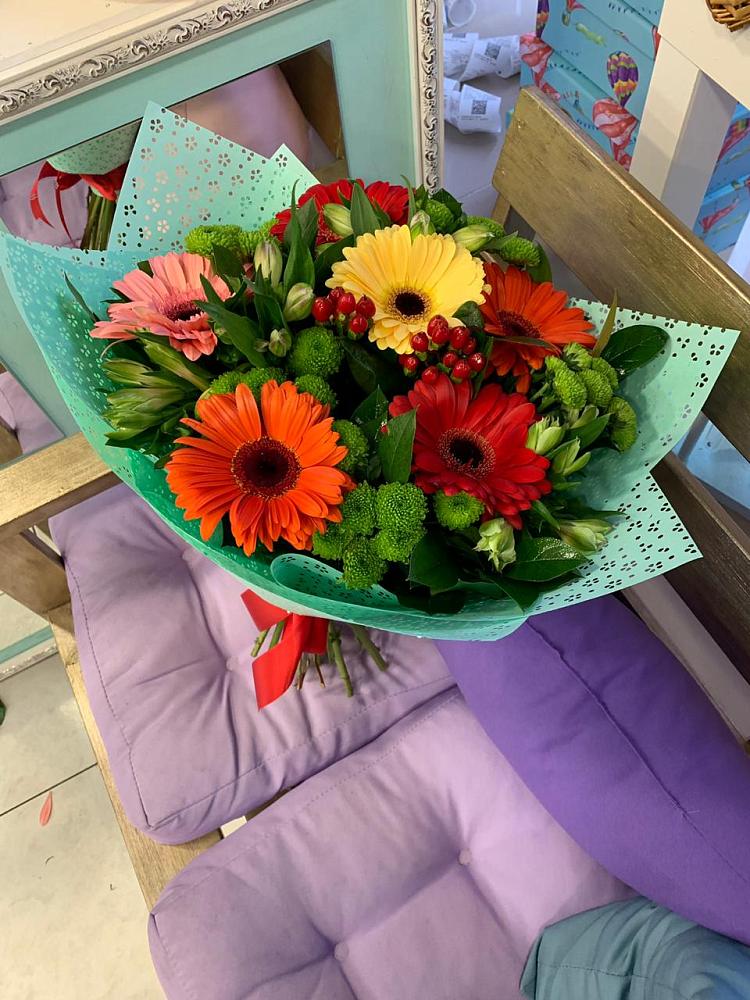 Букет цветов из: Герберы, Хризантемы и Альстромерии в Сенгилее