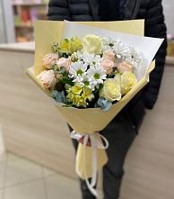 Букет цветов из:  Альстромерии, Розы и Хризантемы #REPLACE_PRED# Сенгилее