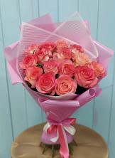 Букет 15 Розовых роз Равель в Сенгилее